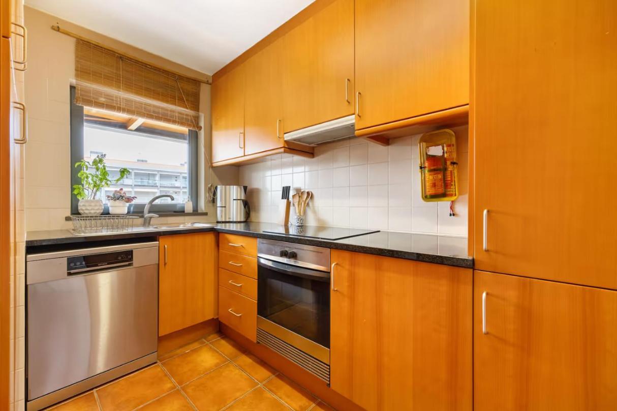 Spacious With Sea View *
