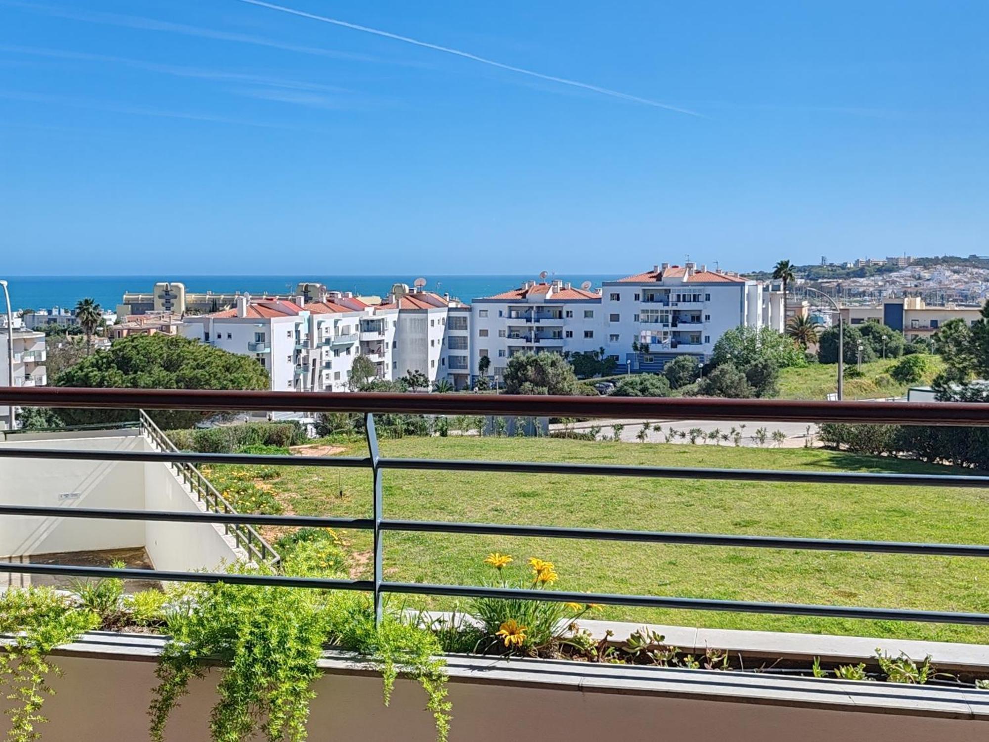 Apartment Spacious With Sea View *